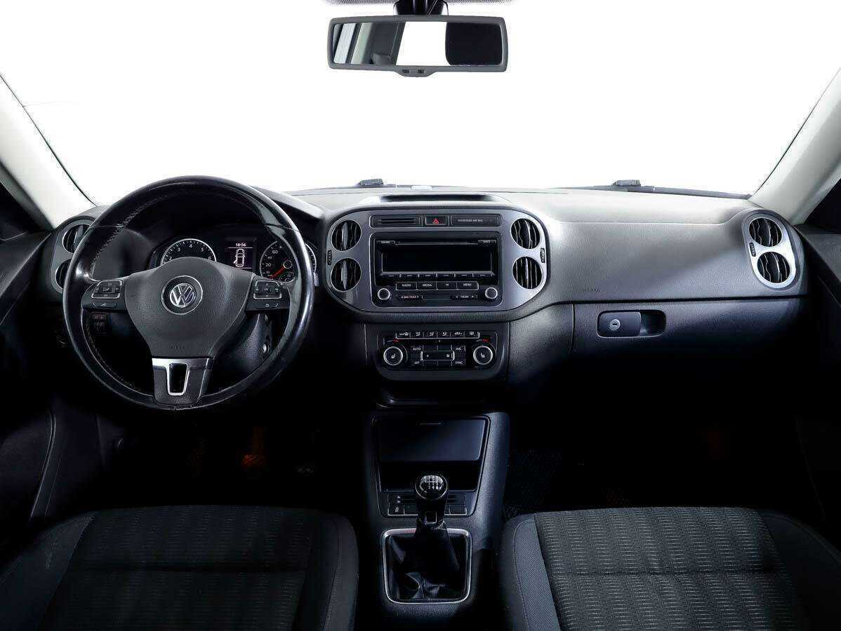 Volkswagen Tiguan, 2012 - Фото №8