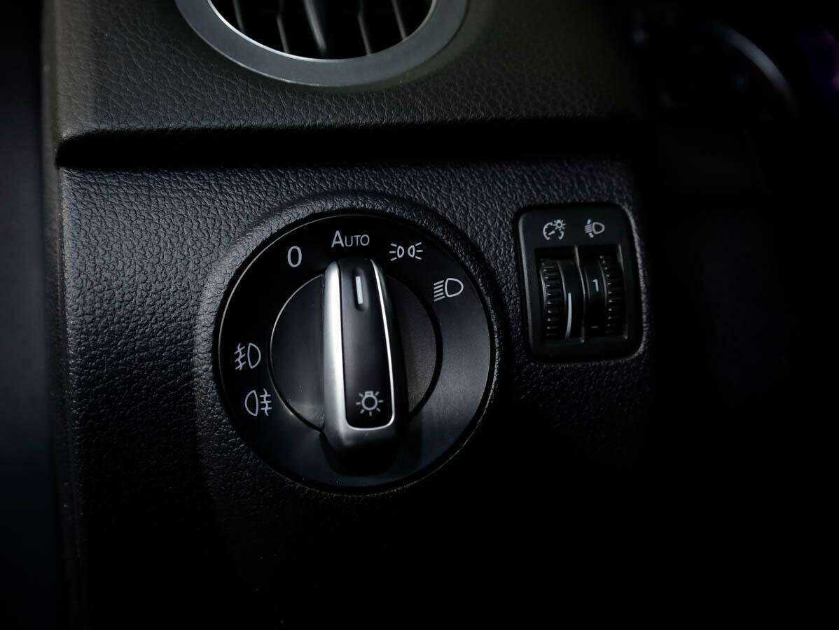 Volkswagen Tiguan, 2012 - Фото №12