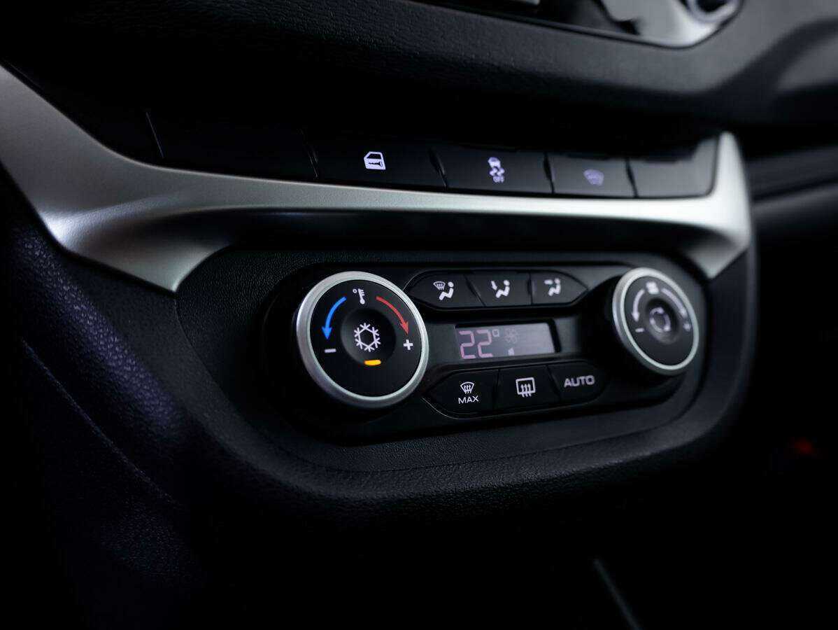 Lada (ВАЗ) Vesta SW Cross, 2020 - Фото №10