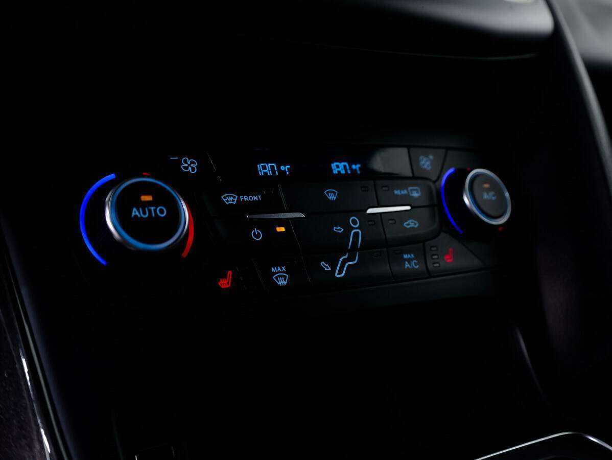 Ford Focus, 2018 - Фото №14
