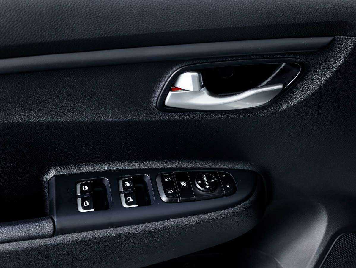 Kia Rio X-Line, 2019 - Фото №12