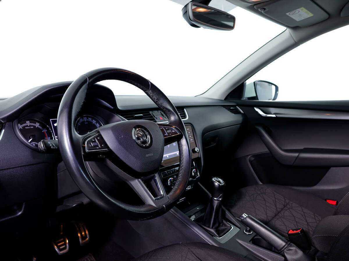 Skoda Octavia, 2018 - Фото №12