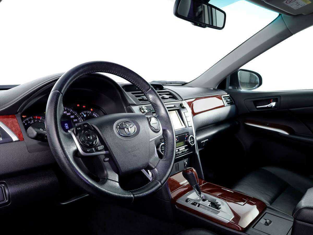 Toyota Camry, 2013 - Фото №10
