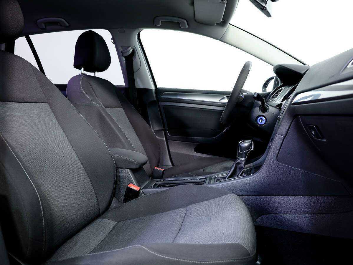 Volkswagen Golf, 2013 - Фото №10