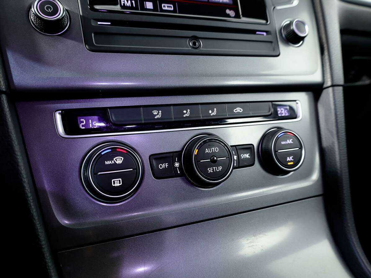 Volkswagen Golf, 2013 - Фото №13