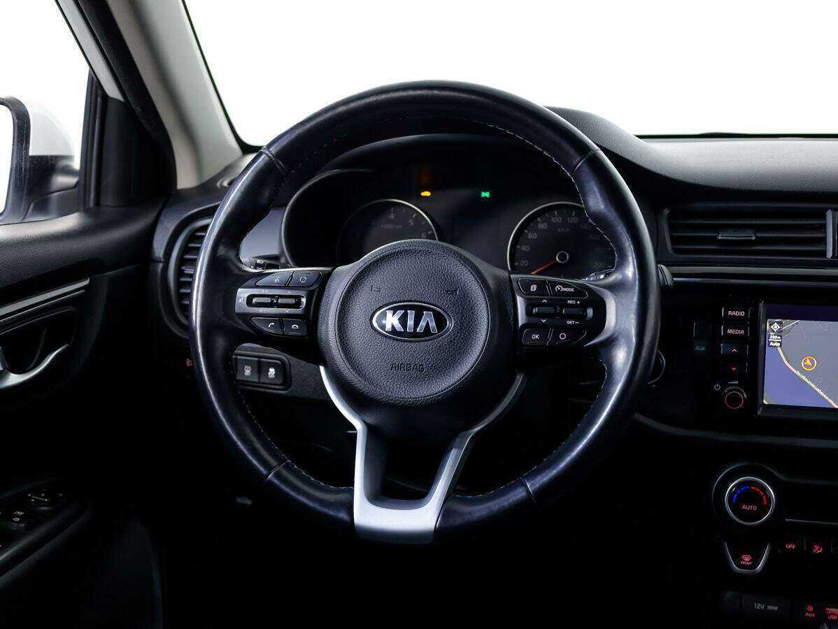 Kia Rio X-Line, 2018 - Фото №10