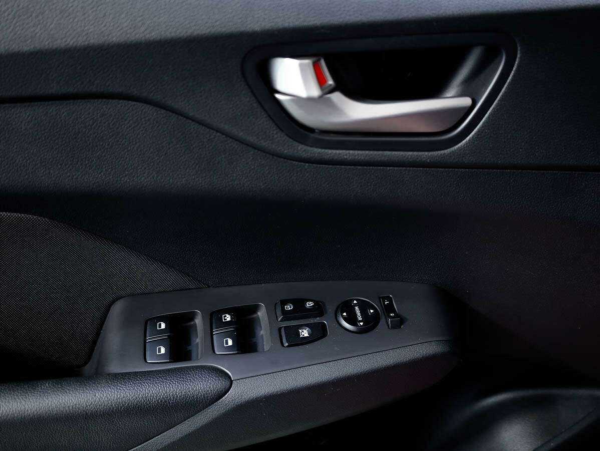 Hyundai Solaris, 2017 - Фото №12