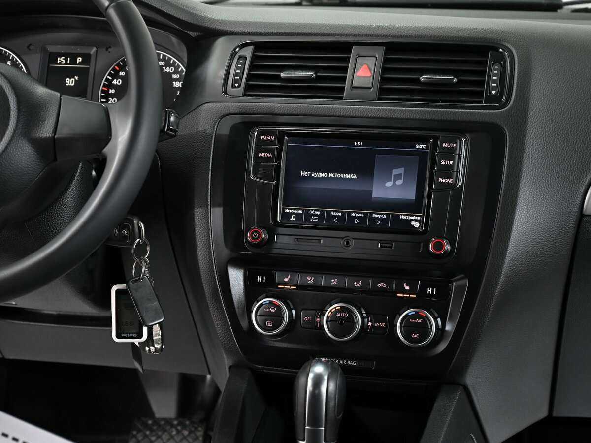 Volkswagen Jetta, 2012 - Фото №7