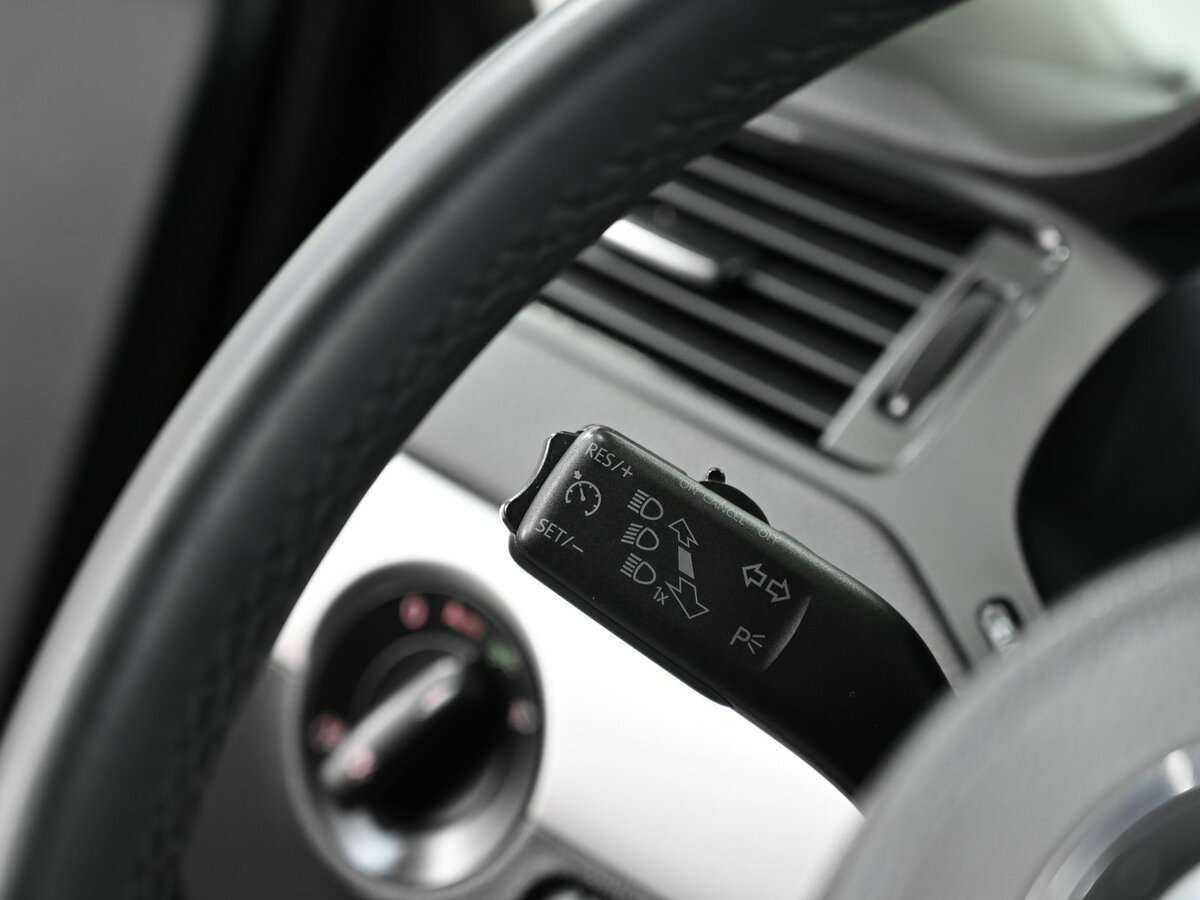 Volkswagen Jetta, 2012 - Фото №9