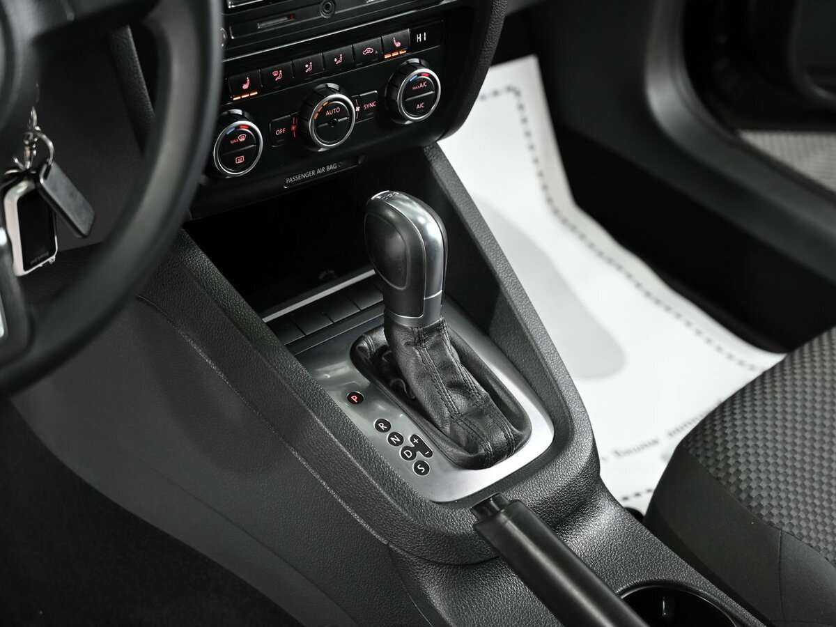 Volkswagen Jetta, 2012 - Фото №10