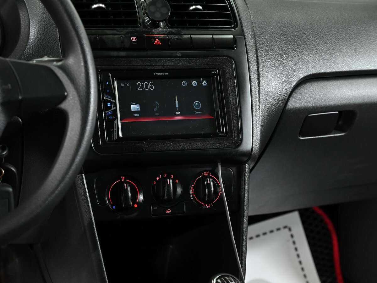 Volkswagen Polo, 2012 - Фото №6