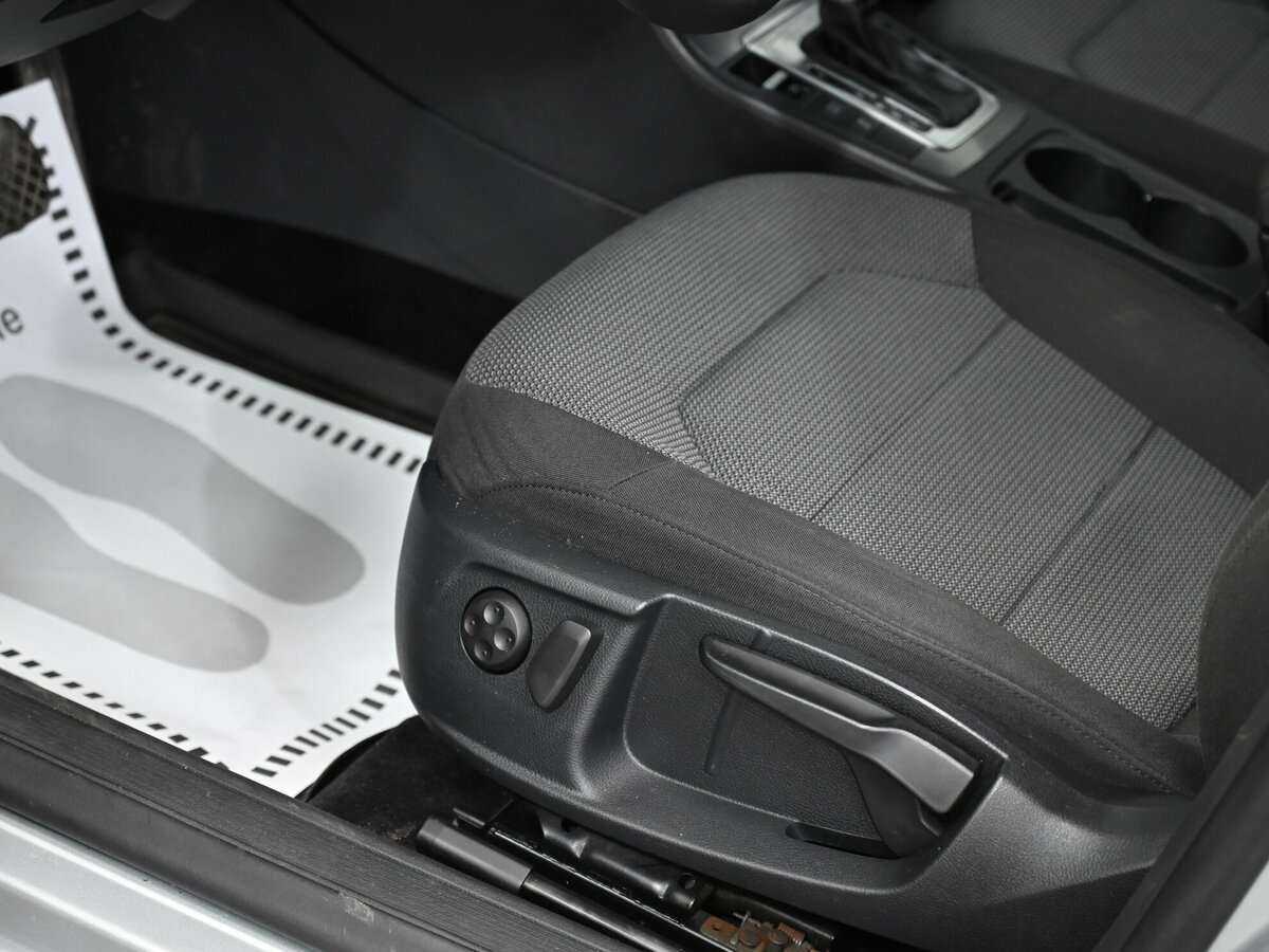 Volkswagen Passat, 2014 - Фото №7