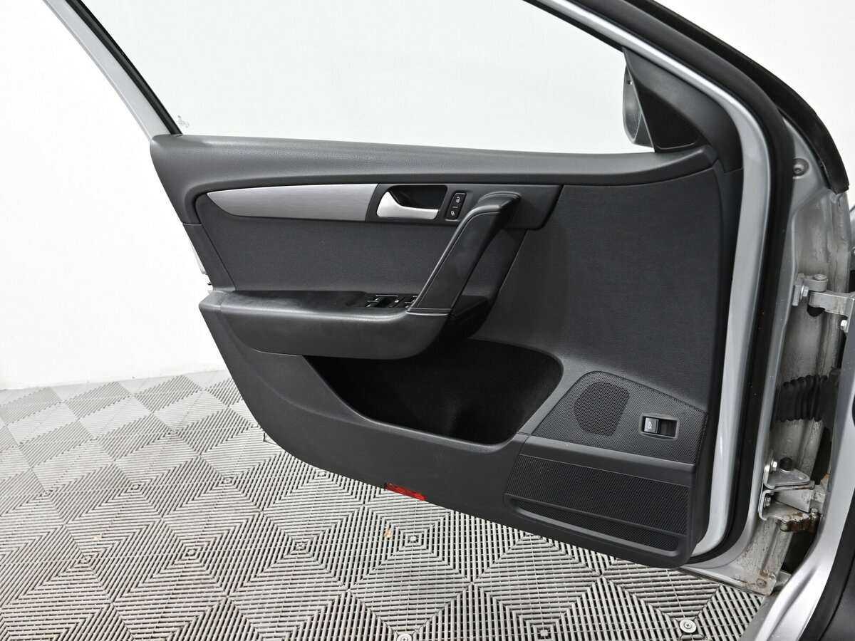 Volkswagen Passat, 2014 - Фото №8