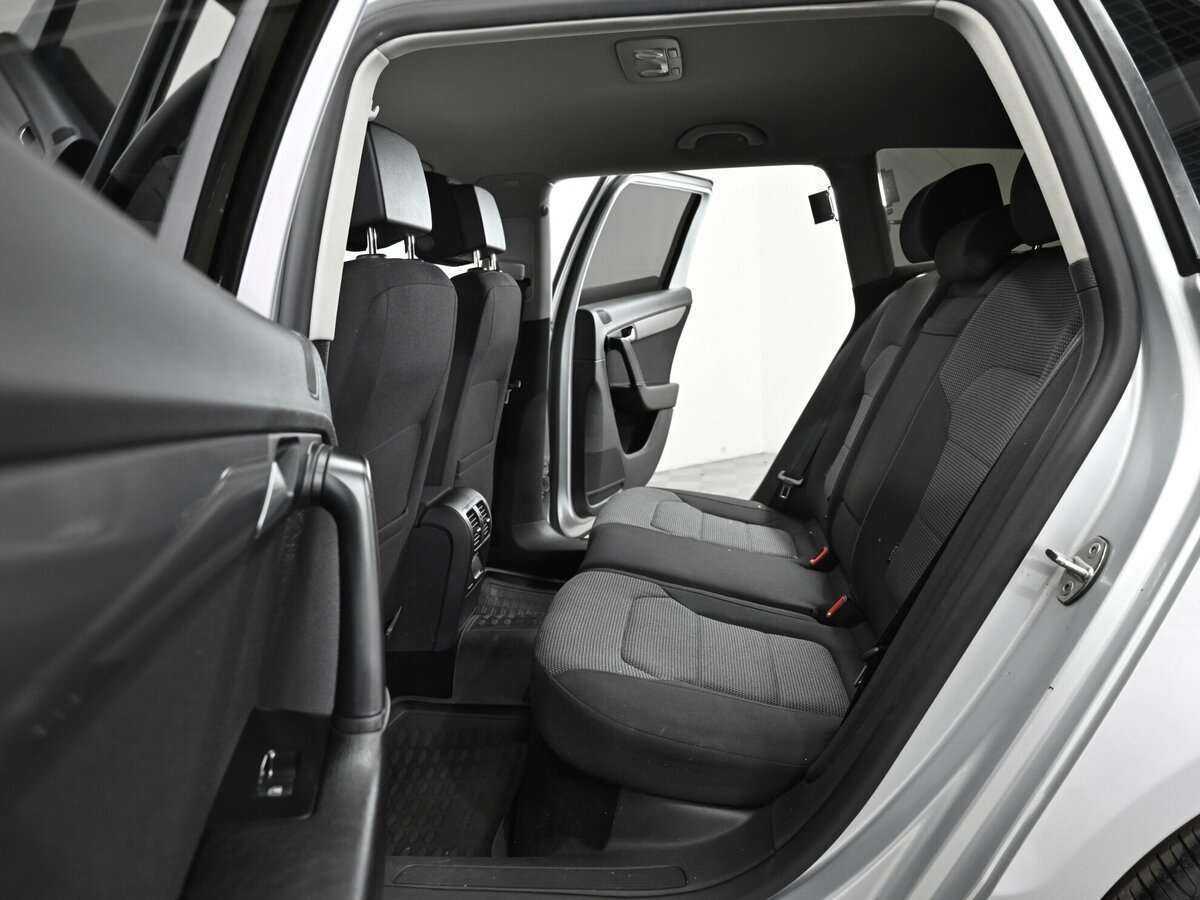 Volkswagen Passat, 2014 - Фото №9