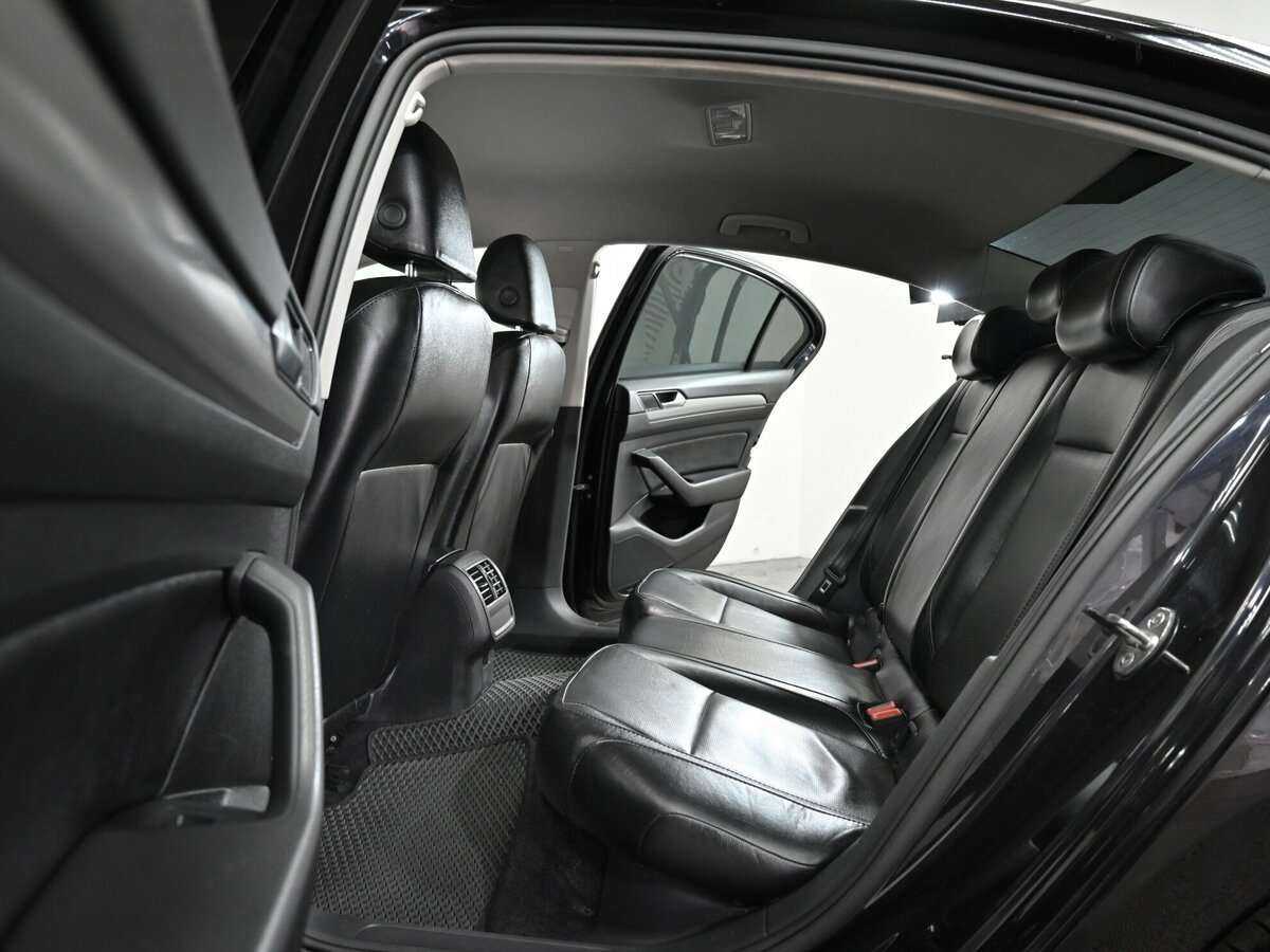 Volkswagen Passat, 2016 - Фото №11