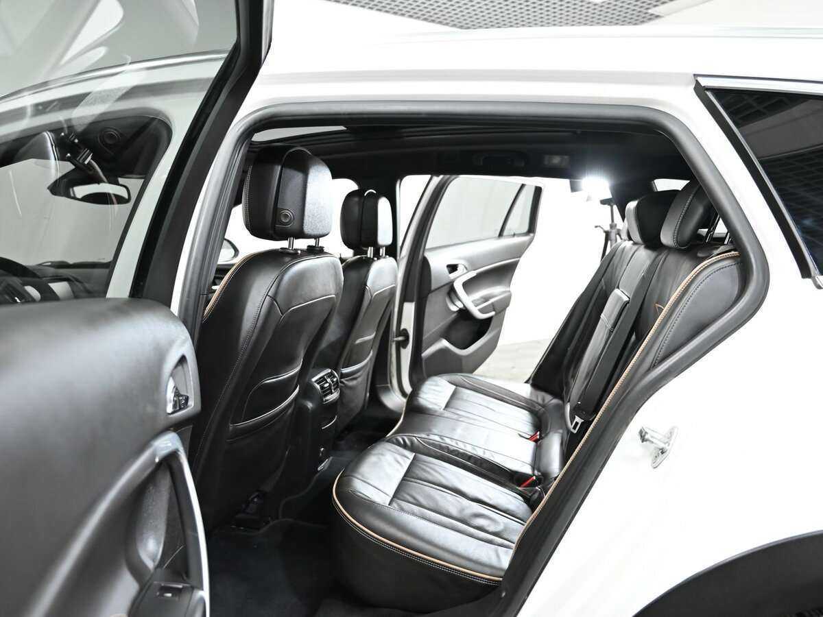 Opel Insignia Country Tourer, 2014 - Фото №15