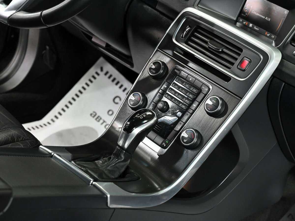 Volvo S60, 2013 - Фото №9