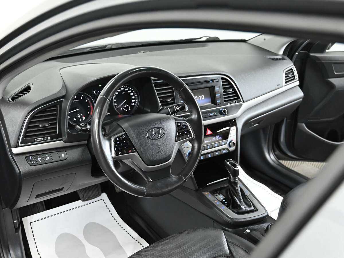 Hyundai Elantra, 2018 - Фото №7