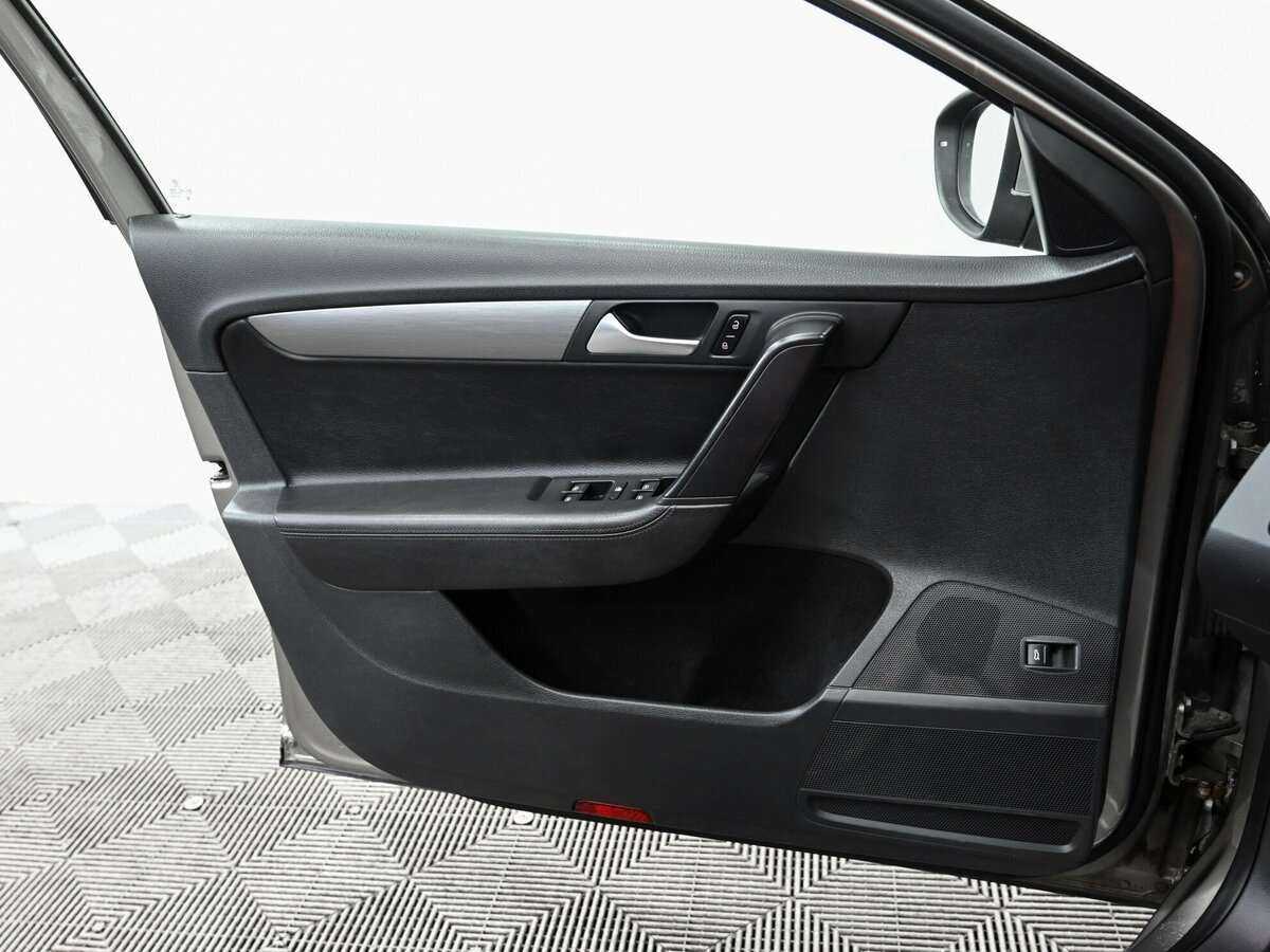 Volkswagen Passat, 2014 - Фото №7