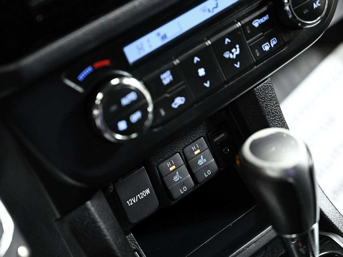 Toyota Corolla, 2015 - Фото №11