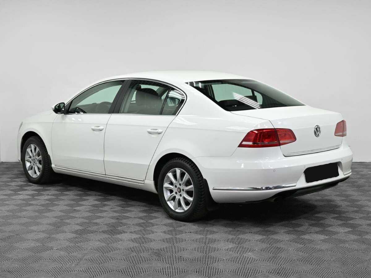 Volkswagen Passat, 2013 - Фото №3