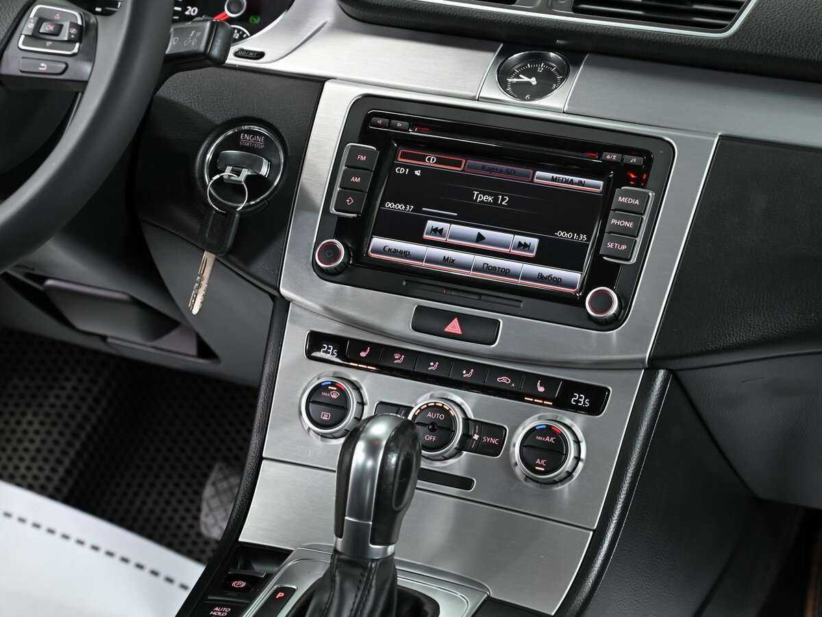 Volkswagen Passat, 2013 - Фото №6