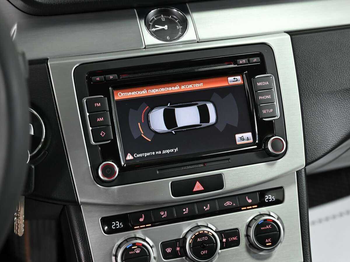 Volkswagen Passat, 2013 - Фото №8