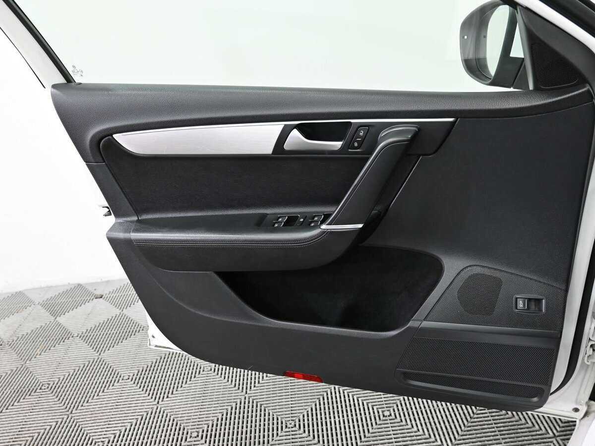 Volkswagen Passat, 2013 - Фото №10