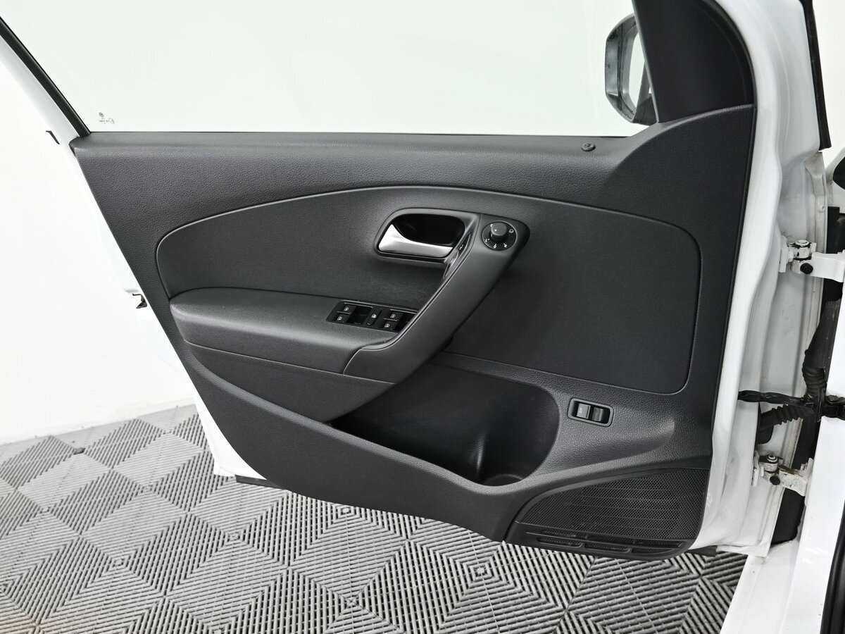 Volkswagen Polo, 2019 - Фото №11