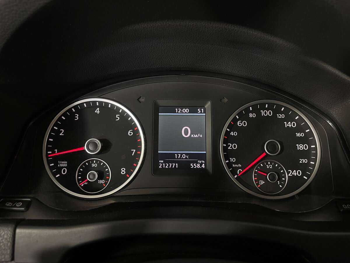 Volkswagen Tiguan, 2013 - Фото №12