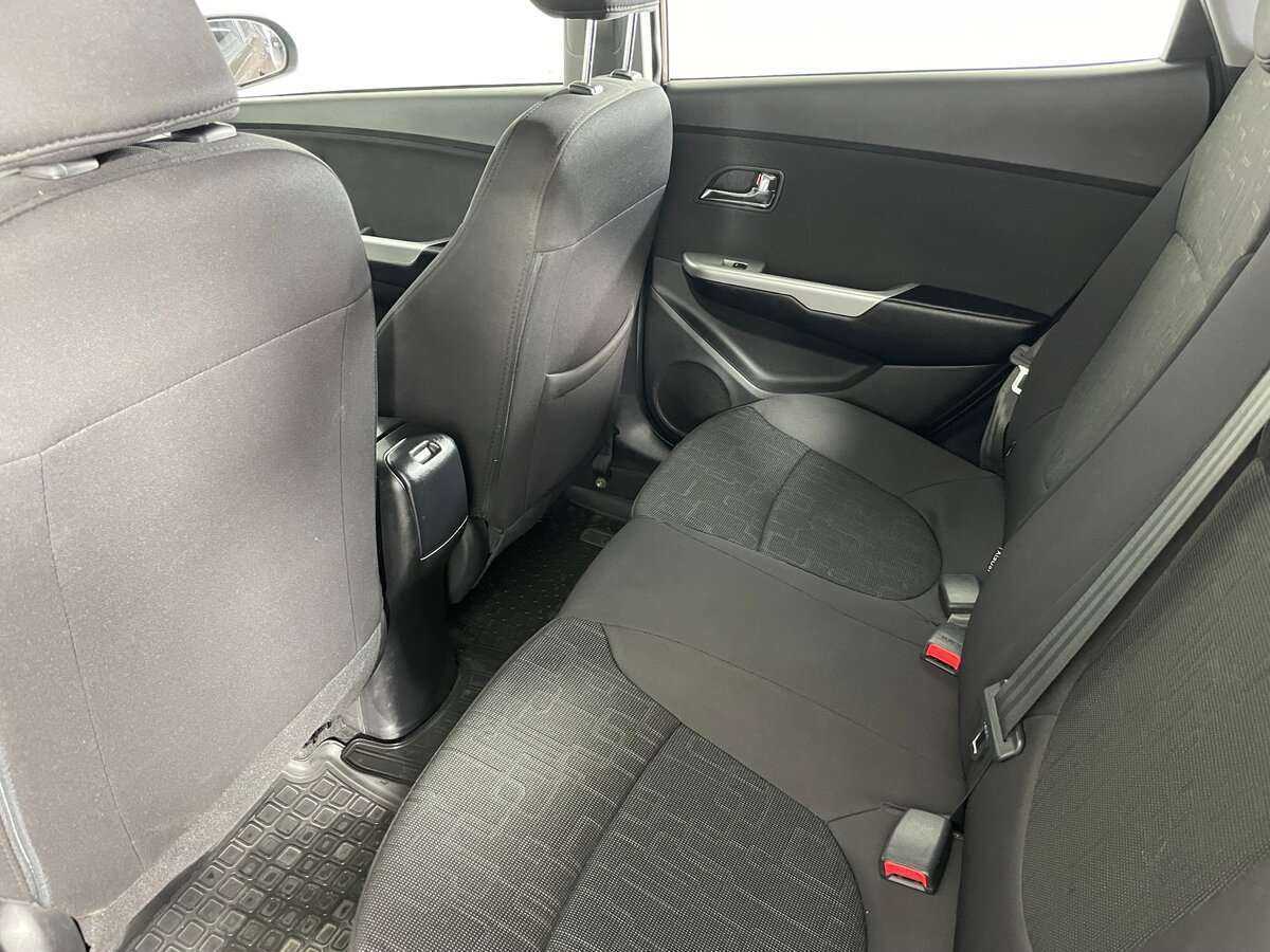 Kia Rio 6-speed, 2014 - Фото №19