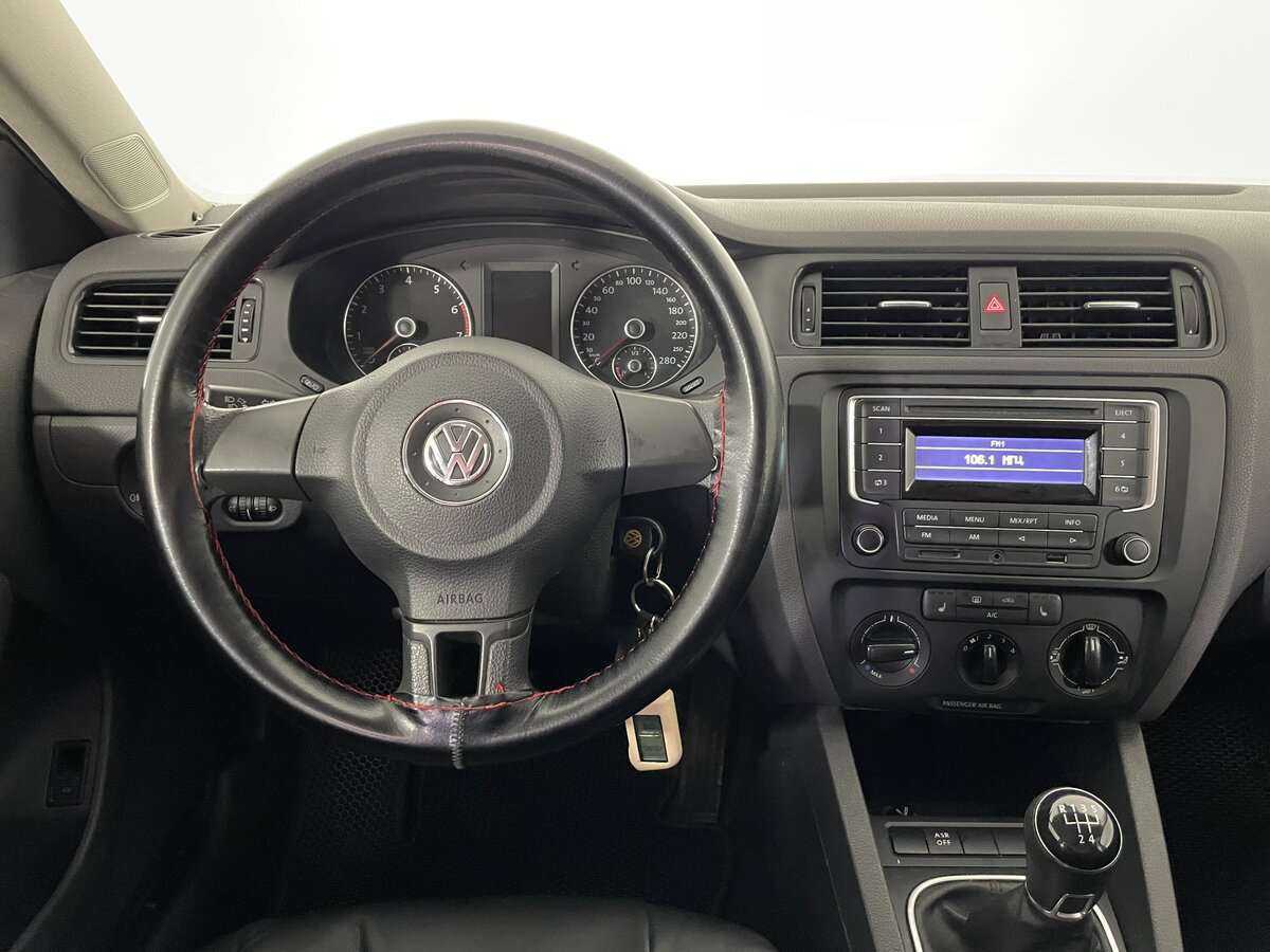 Volkswagen Jetta, 2014 - Фото №9