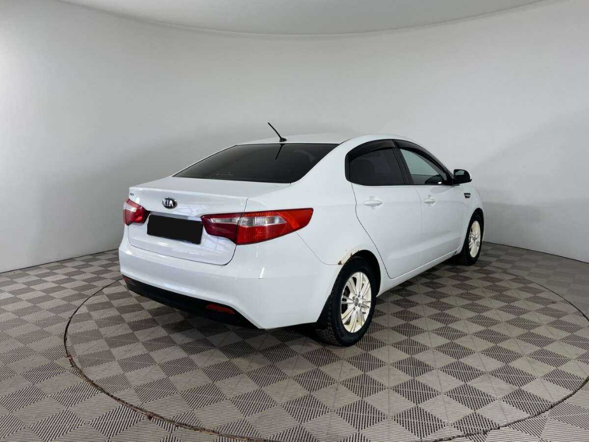 Kia Rio 5-speed, 2013 - Фото №3