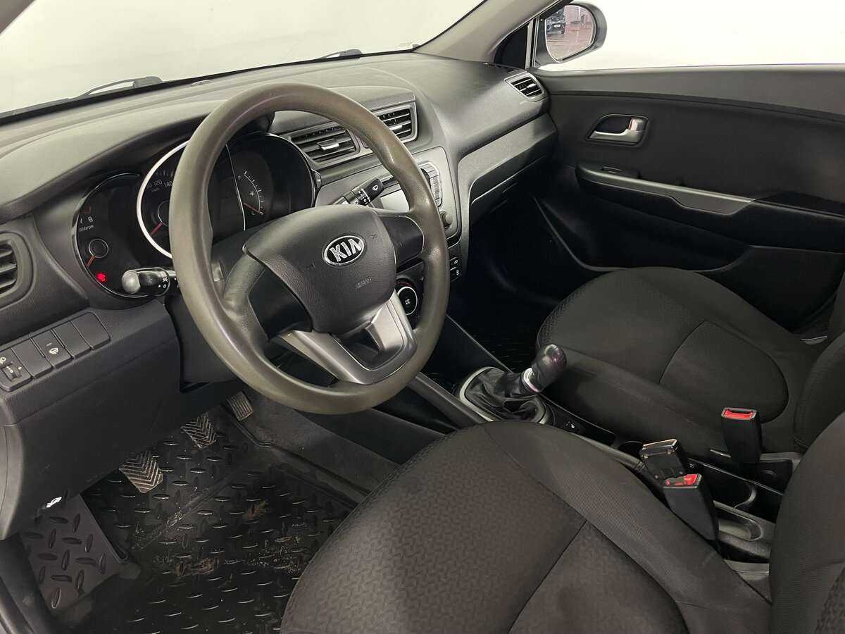 Kia Rio 5-speed, 2013 - Фото №6