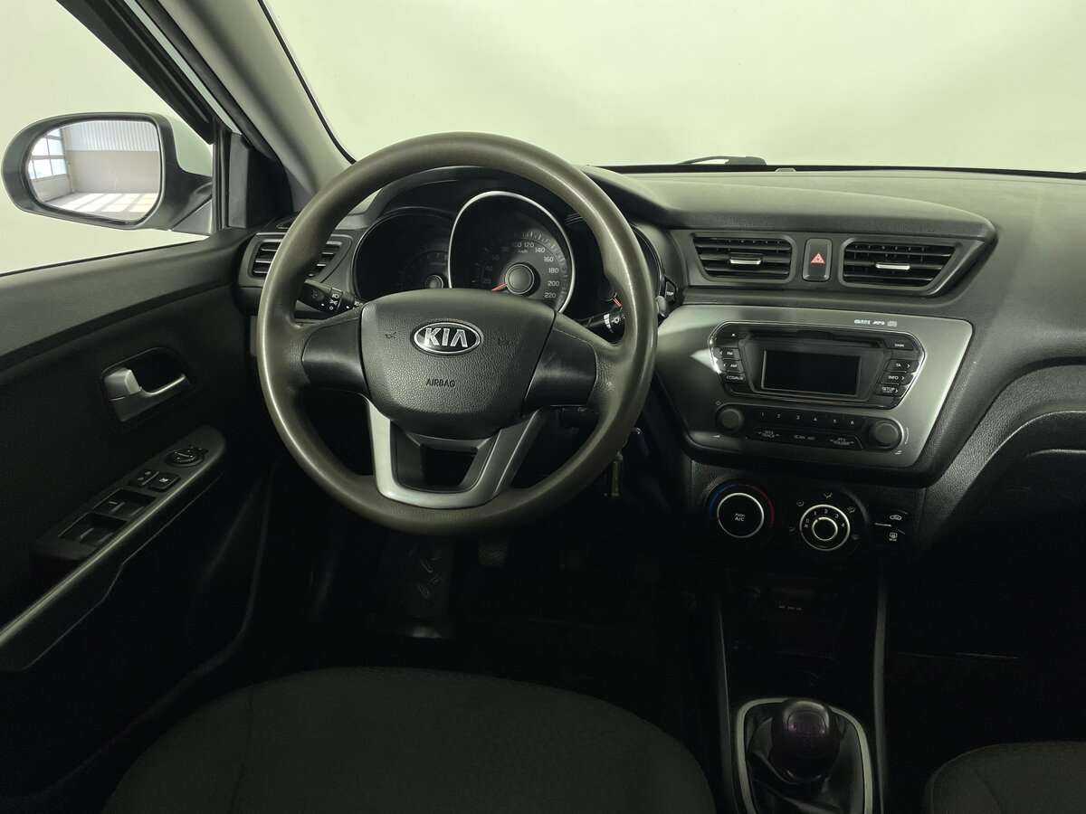 Kia Rio 5-speed, 2013 - Фото №8