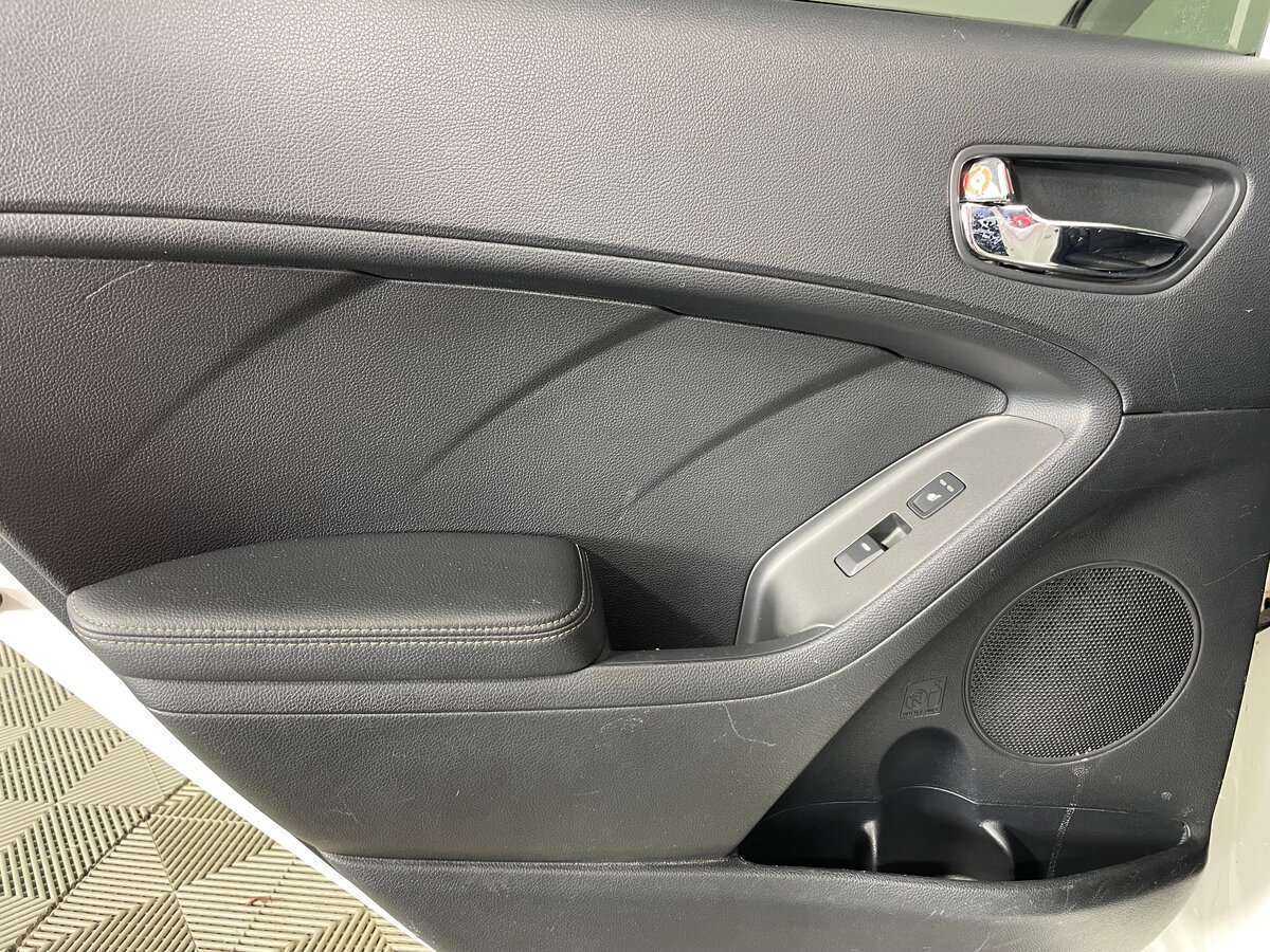 Kia Cerato, 2014 - Фото №15