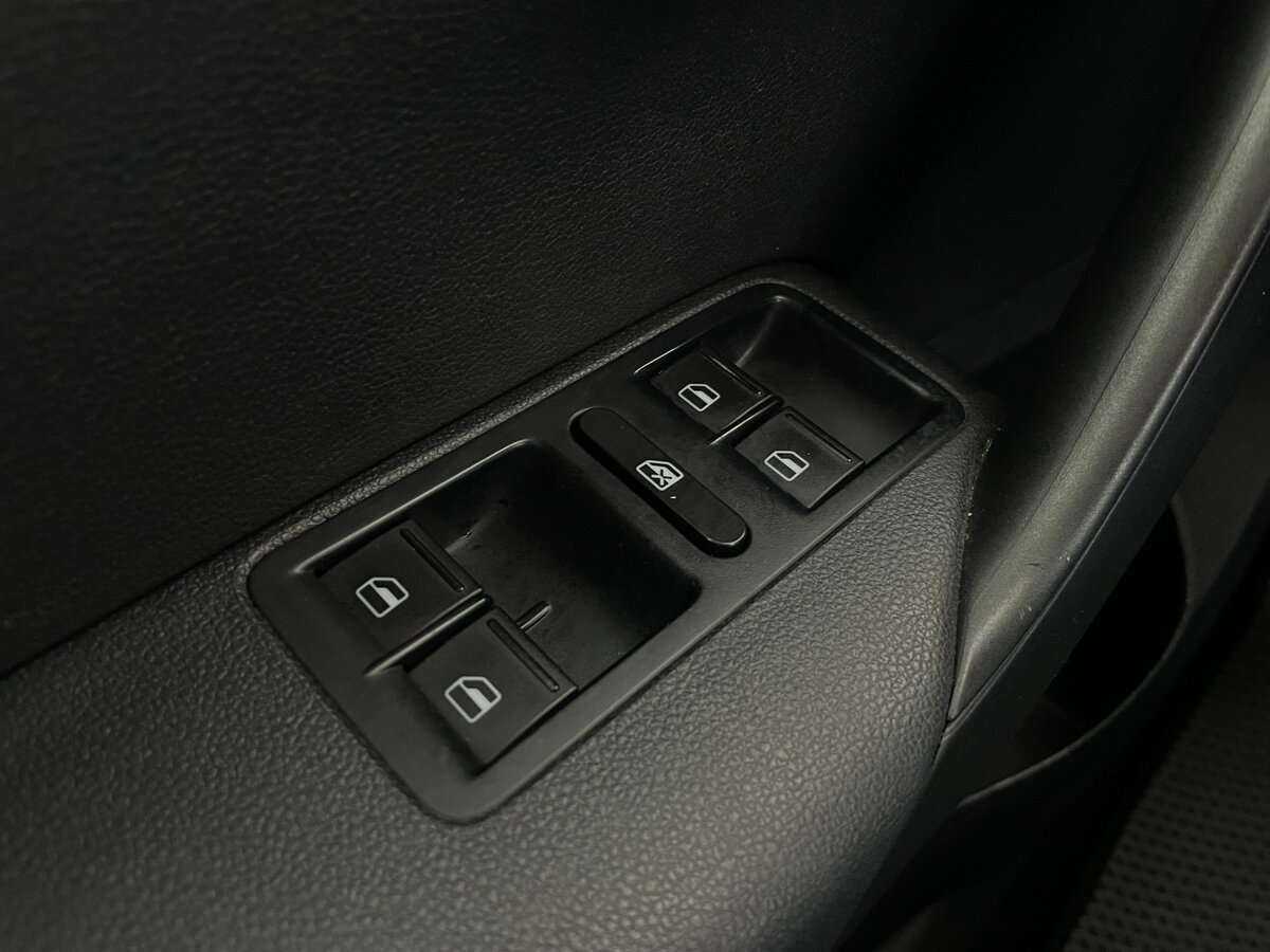 Volkswagen Polo, 2016 - Фото №17