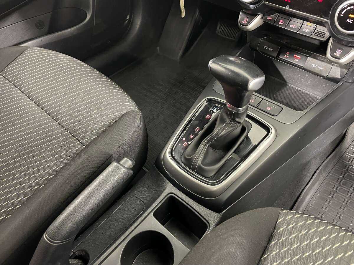 Kia Rio X-Line, 2020 - Фото №14