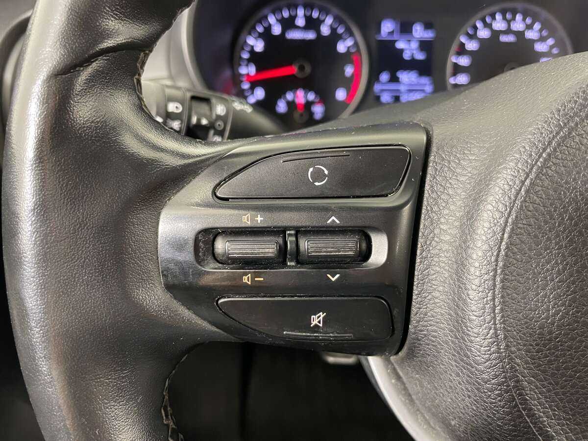 Kia Rio X-Line, 2020 - Фото №15