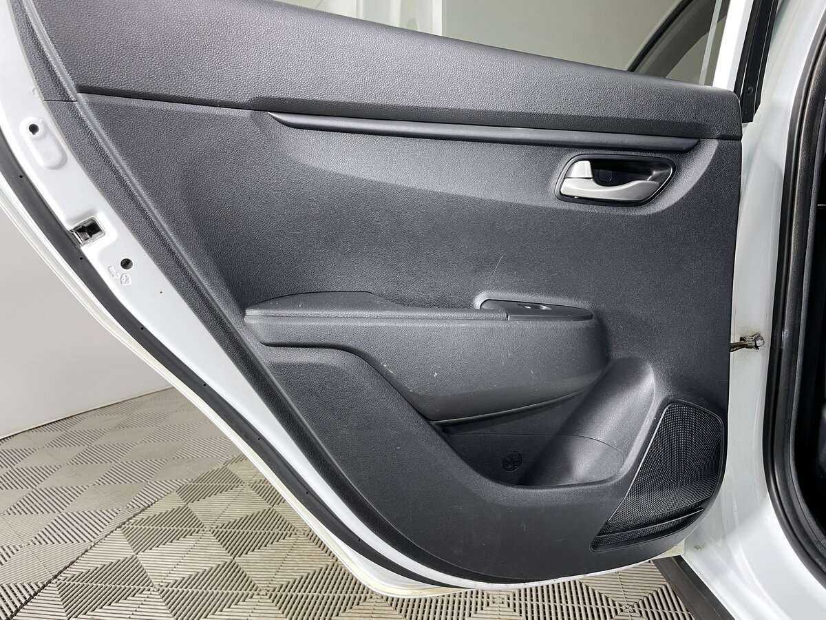 Kia Rio X-Line, 2020 - Фото №21