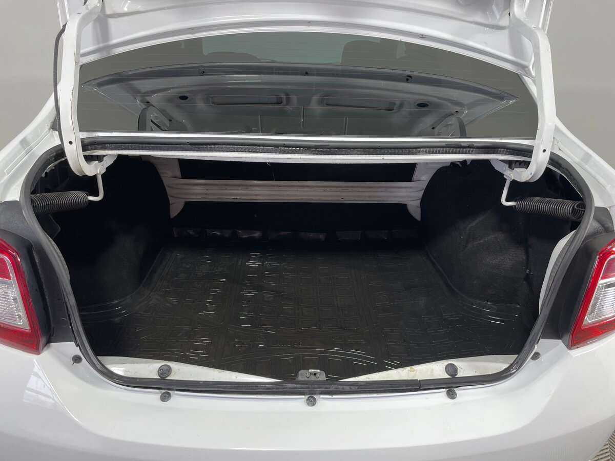 Renault Logan, 2014 - Фото №9