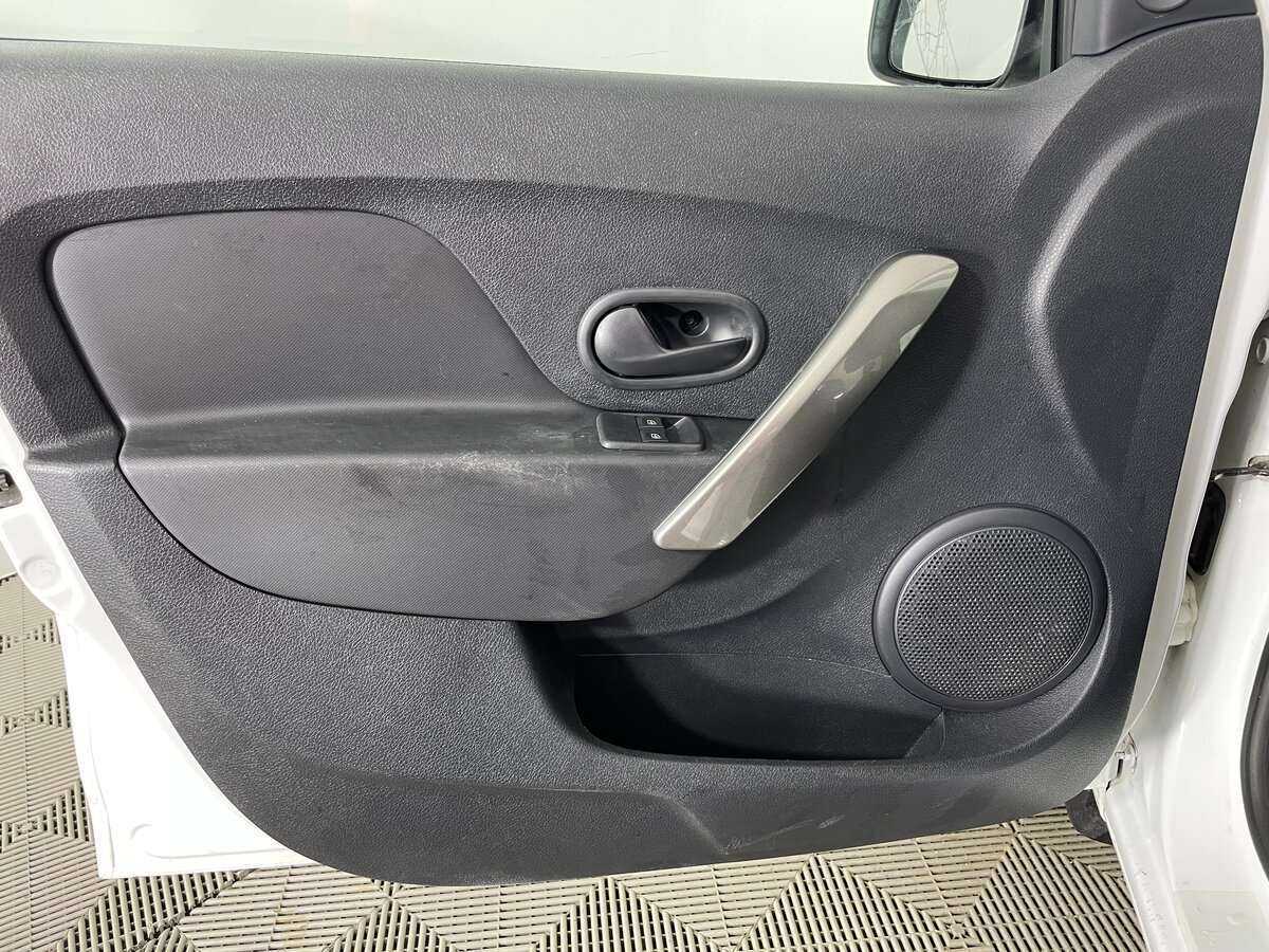 Renault Logan, 2014 - Фото №19