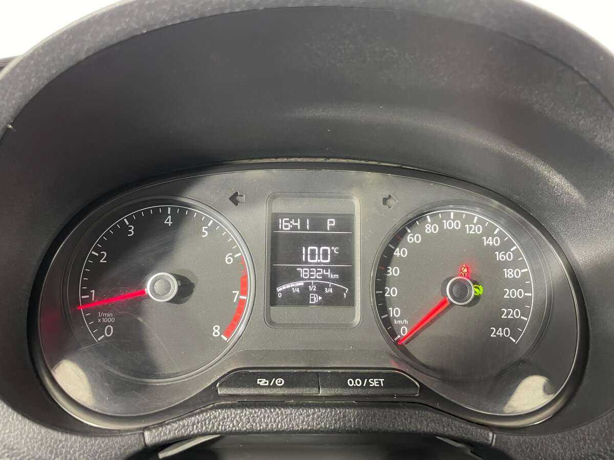 Volkswagen Polo, 2016 - Фото №11