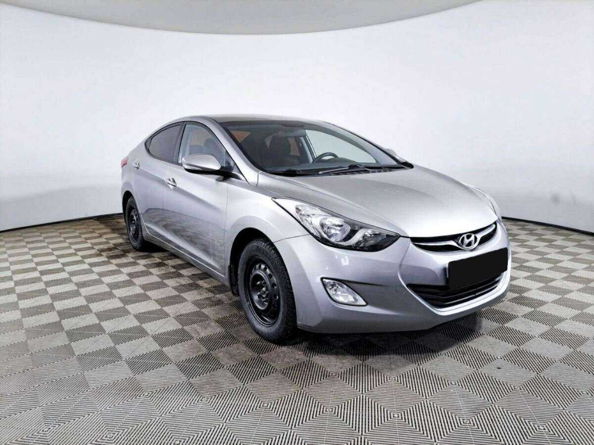 Hyundai Elantra, 2013 - Фото №2