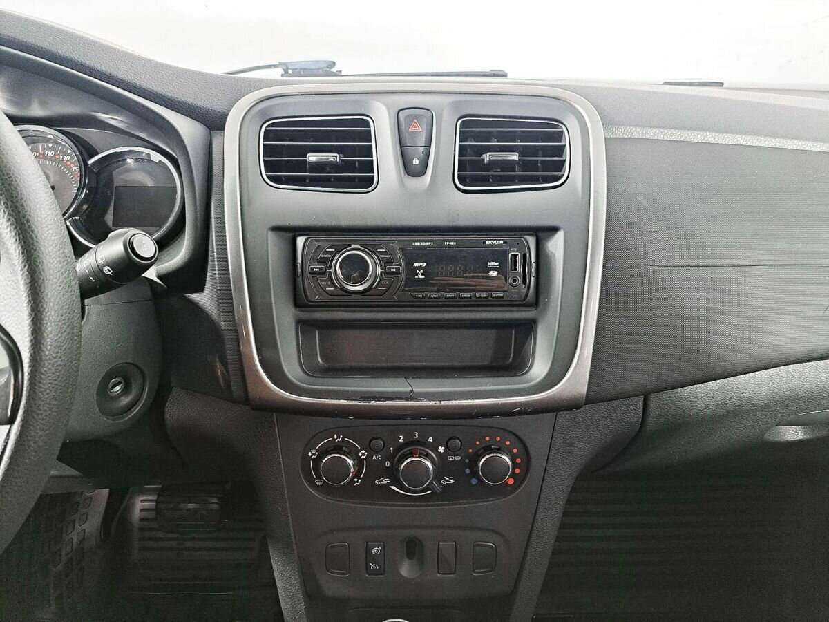 Renault Sandero, 2016 - Фото №11