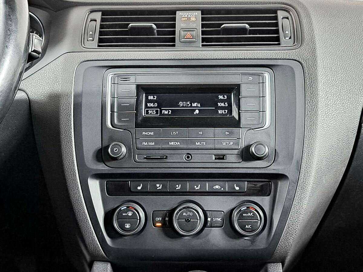 Volkswagen Jetta, 2016 - Фото №10