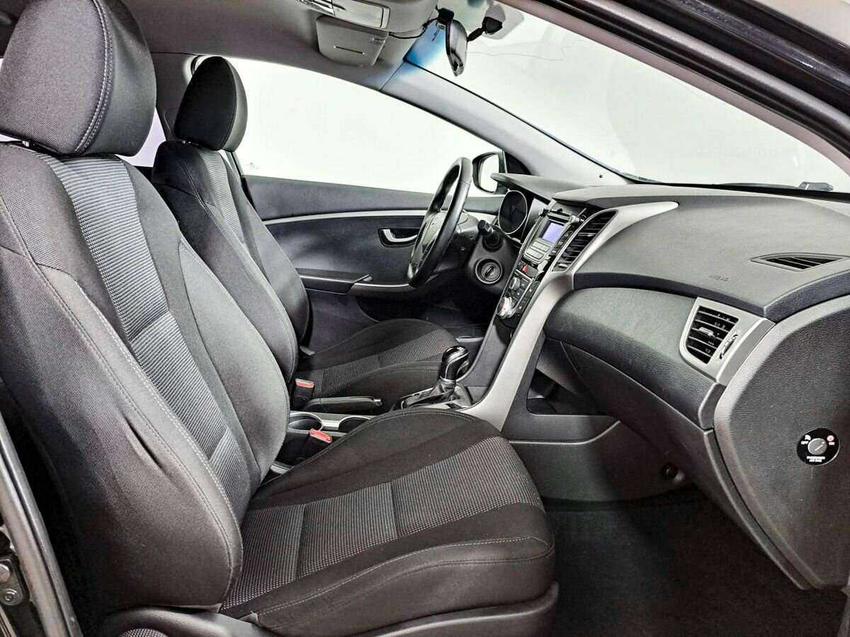 Hyundai i30, 2012 - Фото №8