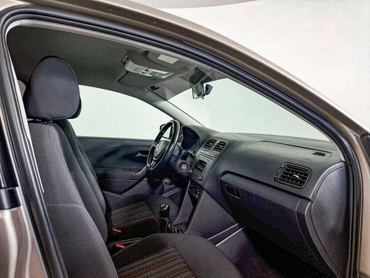 Volkswagen Polo, 2018 - Фото №7