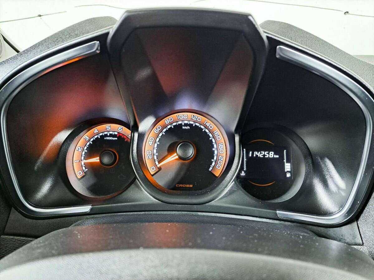 Lada (ВАЗ) XRAY Cross, 2019 - Фото №10