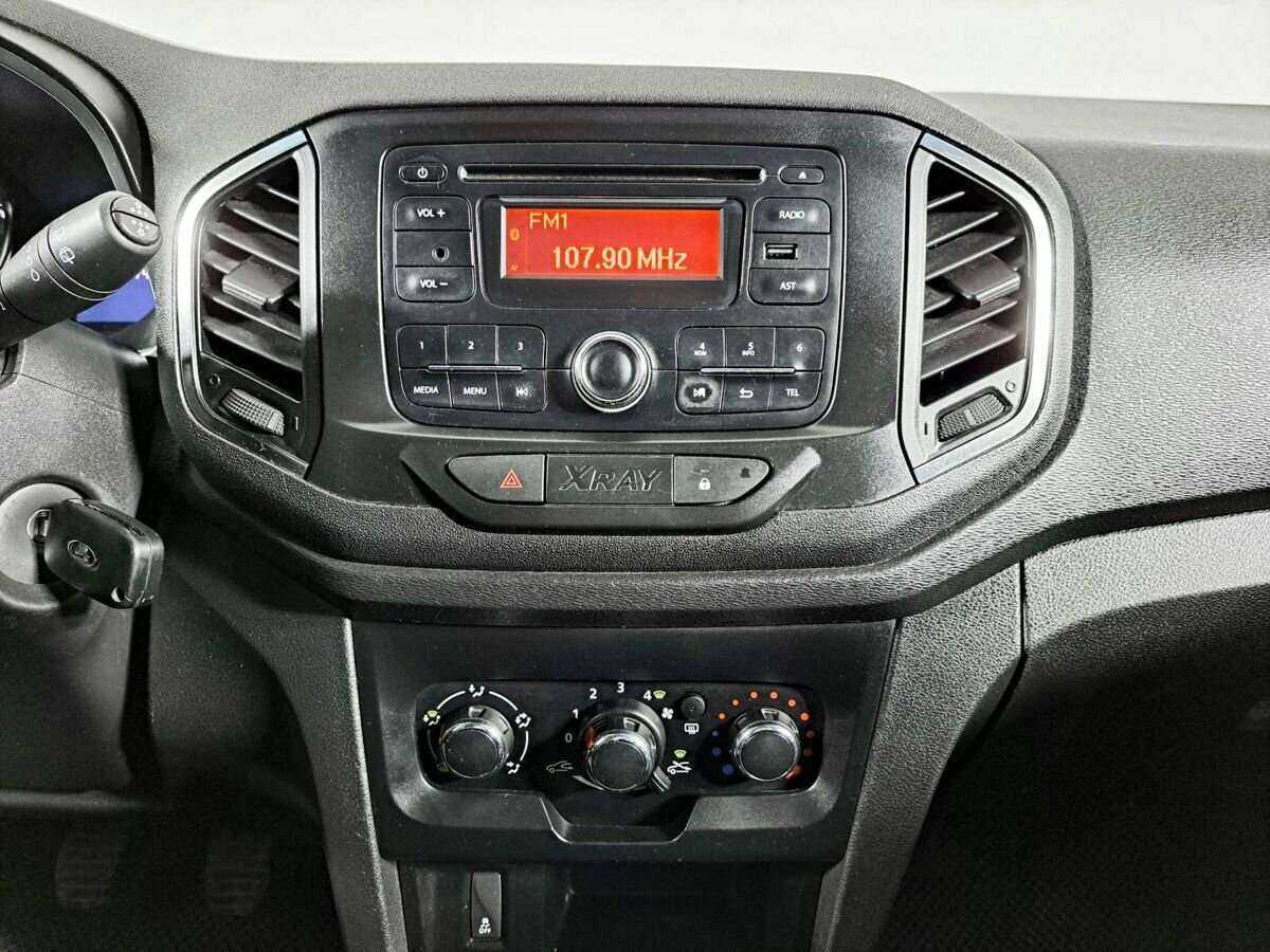 Lada (ВАЗ) XRAY, 2017 - Фото №12